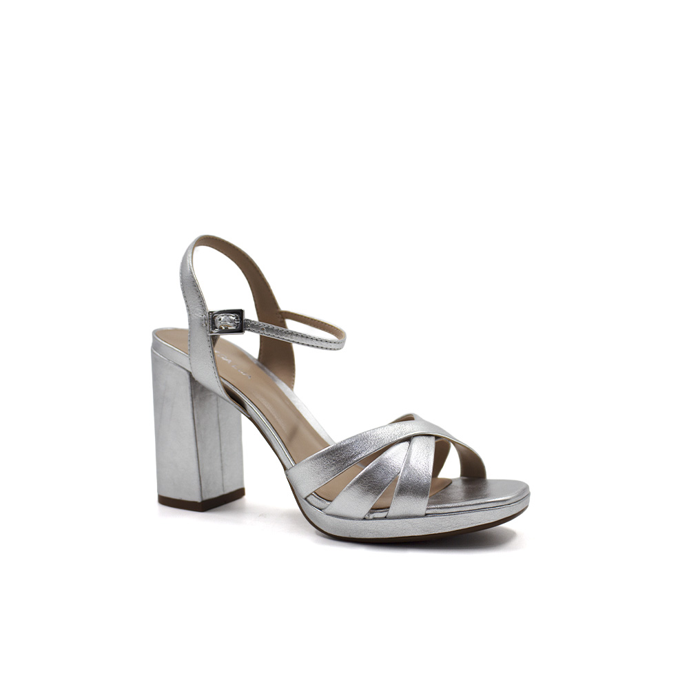 56730002-SILVER-Sandalias-Venesy-Plata-Luz-Da-Lua-2.jpg 56730002-SILVER-Sandalias-Venesy-Plata-Luz-Da-Lua-2.jpg