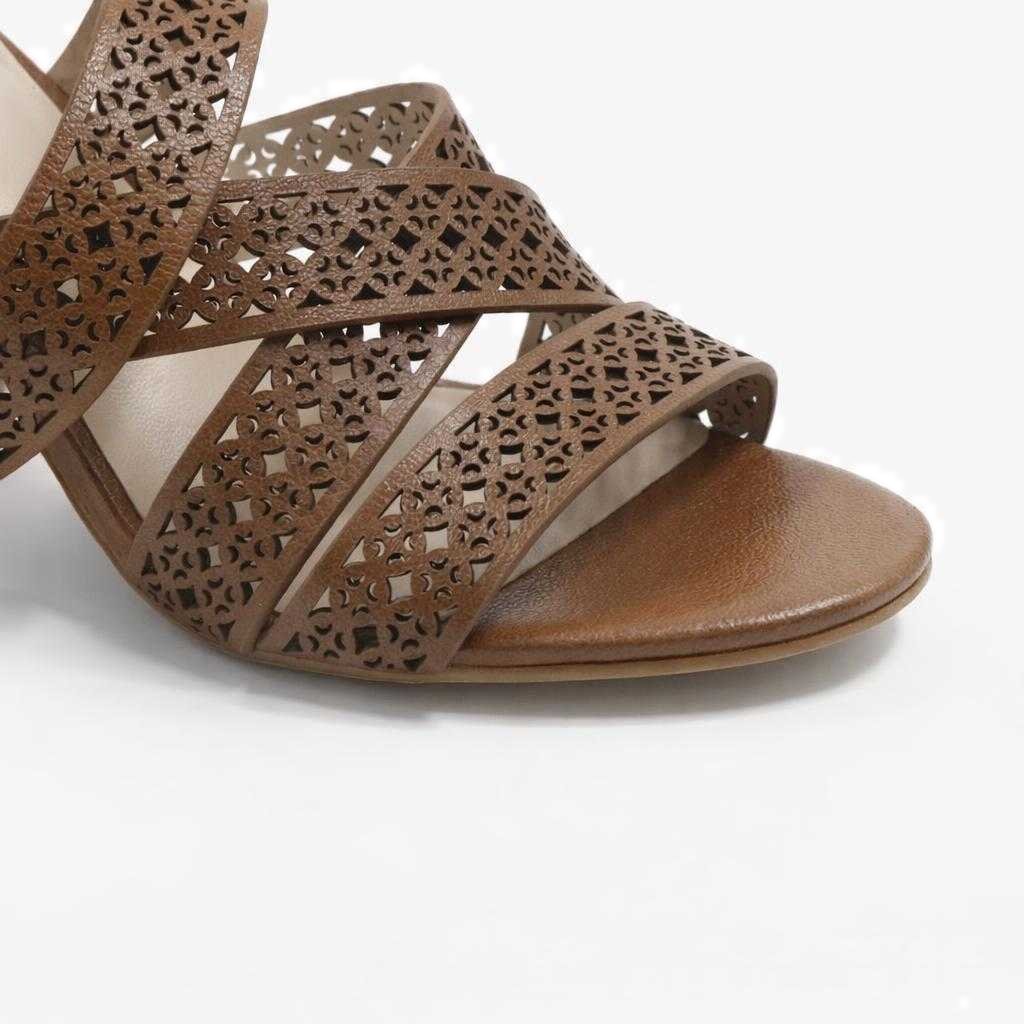 80930002-AMBAR-Sandalias-Sendy-Ambar-Luz-Da-Lua_03.jpg 80930002-AMBAR-Sandalias-Sendy-Ambar-Luz-Da-Lua_03.jpg